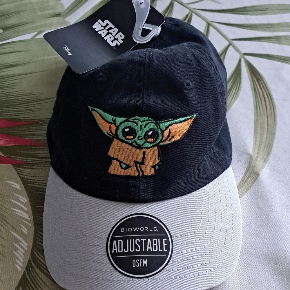 Star Wars Black and Gray Cap with Yoda Embroidery